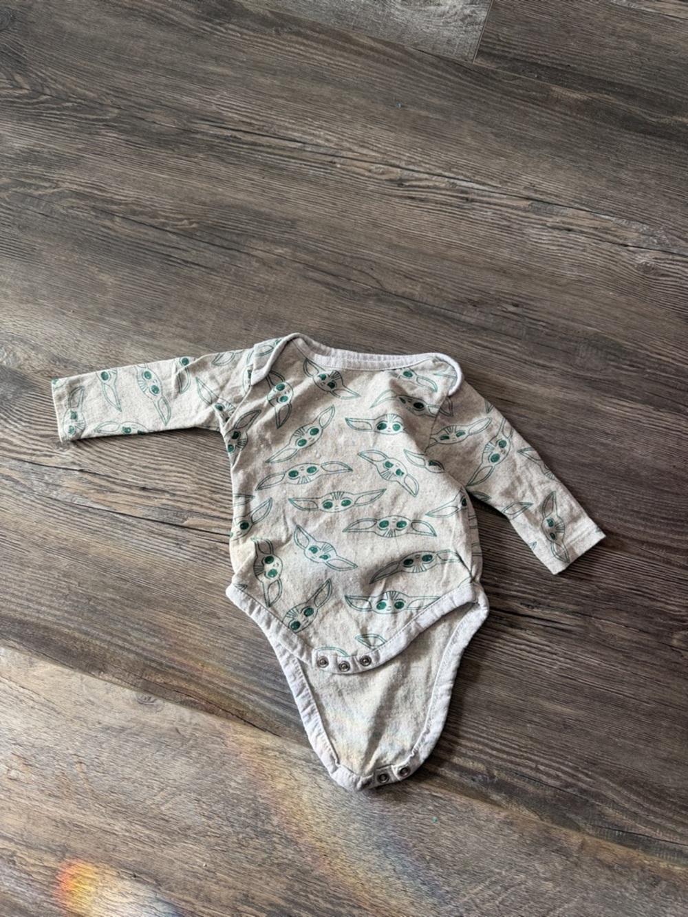 Star Wars Baby Long-Sleeve One-Piece Bodysuit in Light Gray with Green Print